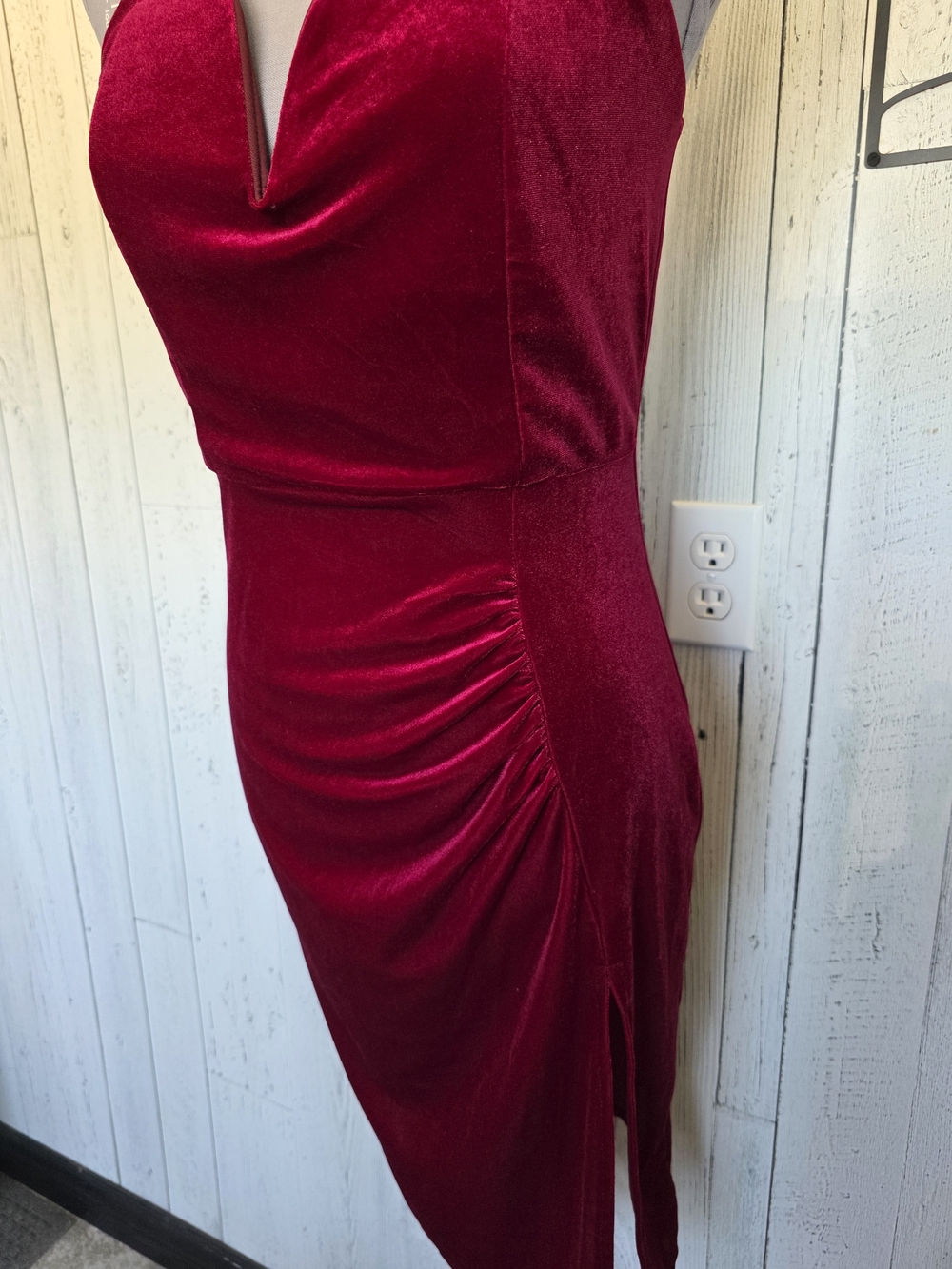 Fashion Nova Burgundy Velvet Ruched Bodycon Dress Strapless Size L Holiday Date - Picture 3 of 14